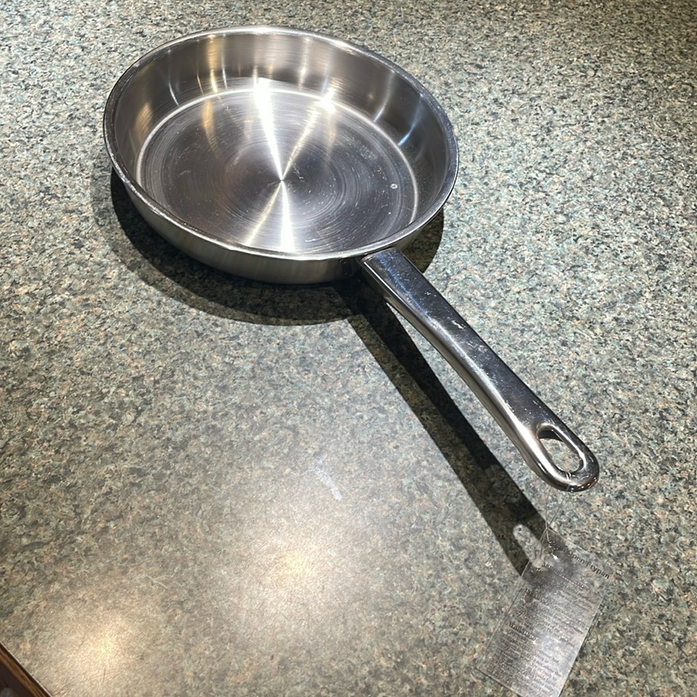 Gold Coast 22cm open frypan NEW with tag